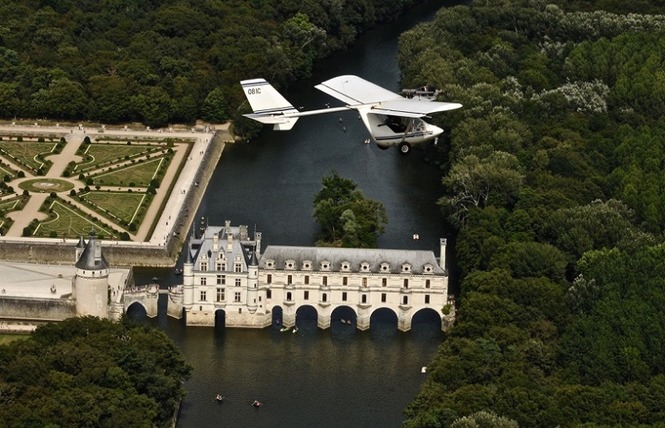 Gîtes Le Mas de Loire et le Cedre, situés près de Chambord. | En avion